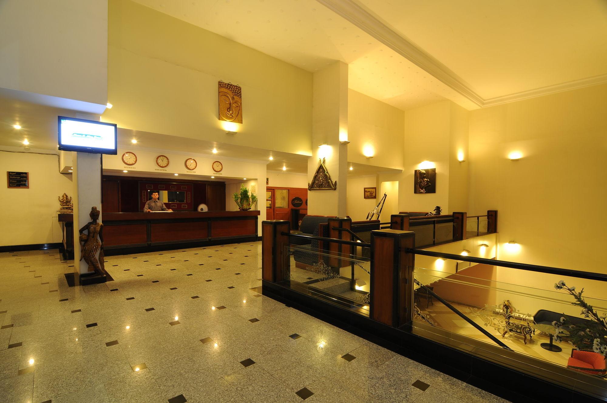 Quality Inn Regency, Nashik Ngoại thất bức ảnh