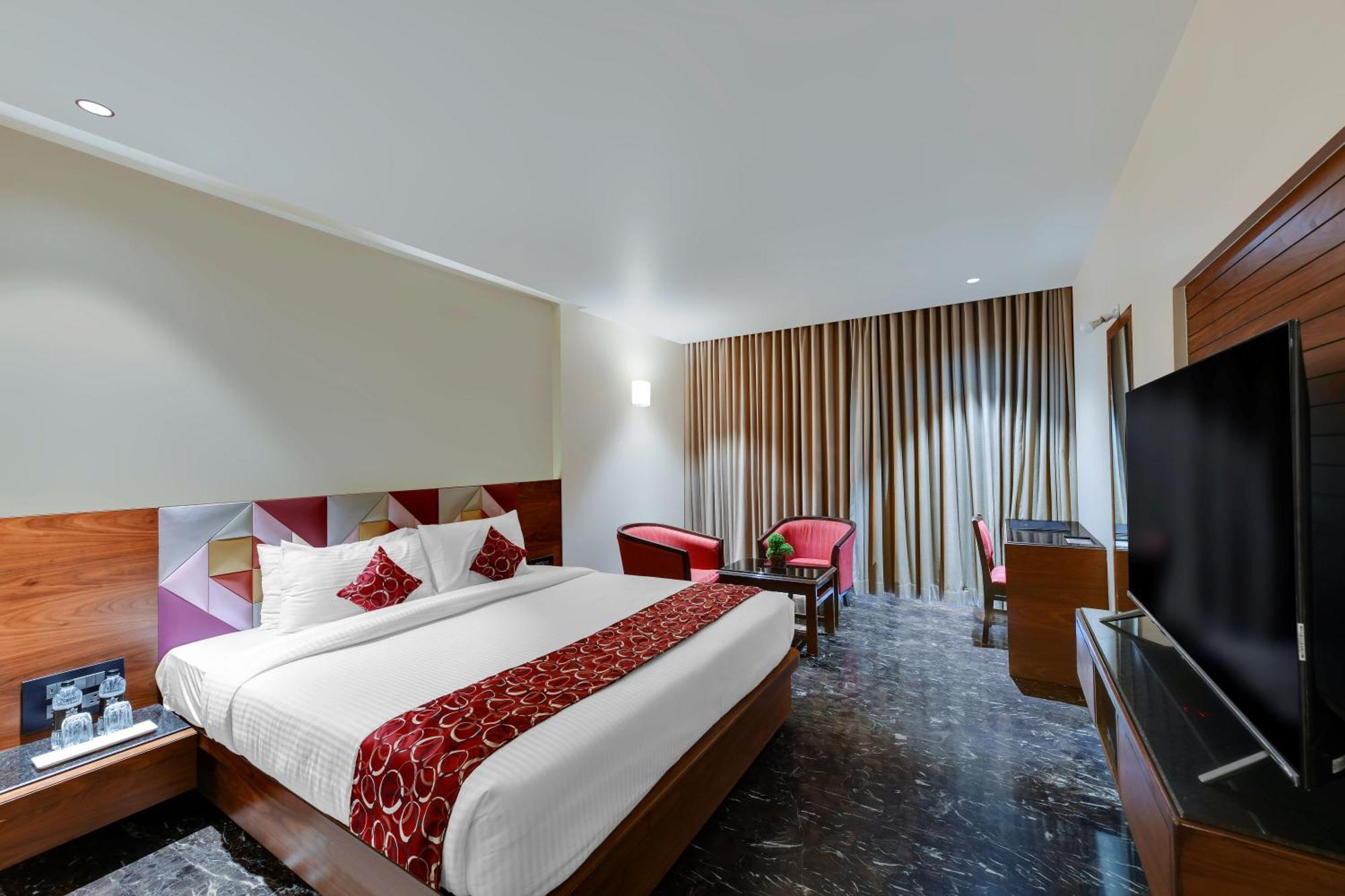 Quality Inn Regency, Nashik Ngoại thất bức ảnh